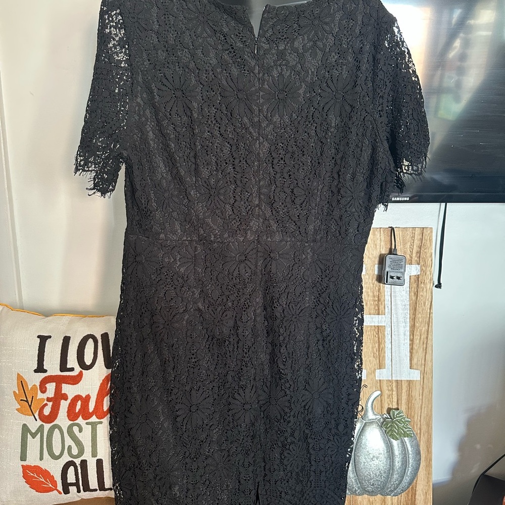 Elegant Black Lace Dress